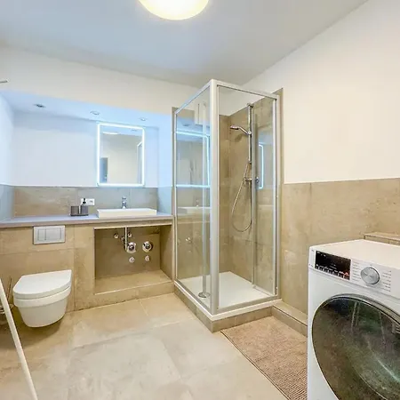 Daire Neue 3-zimmer-wohnung - Hochwertig Moebliert, Zentral & Mit Balkon Dresden